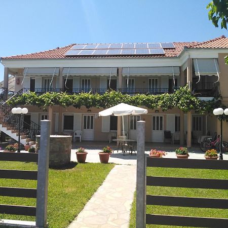 Velika Beach Rooms Exterior photo